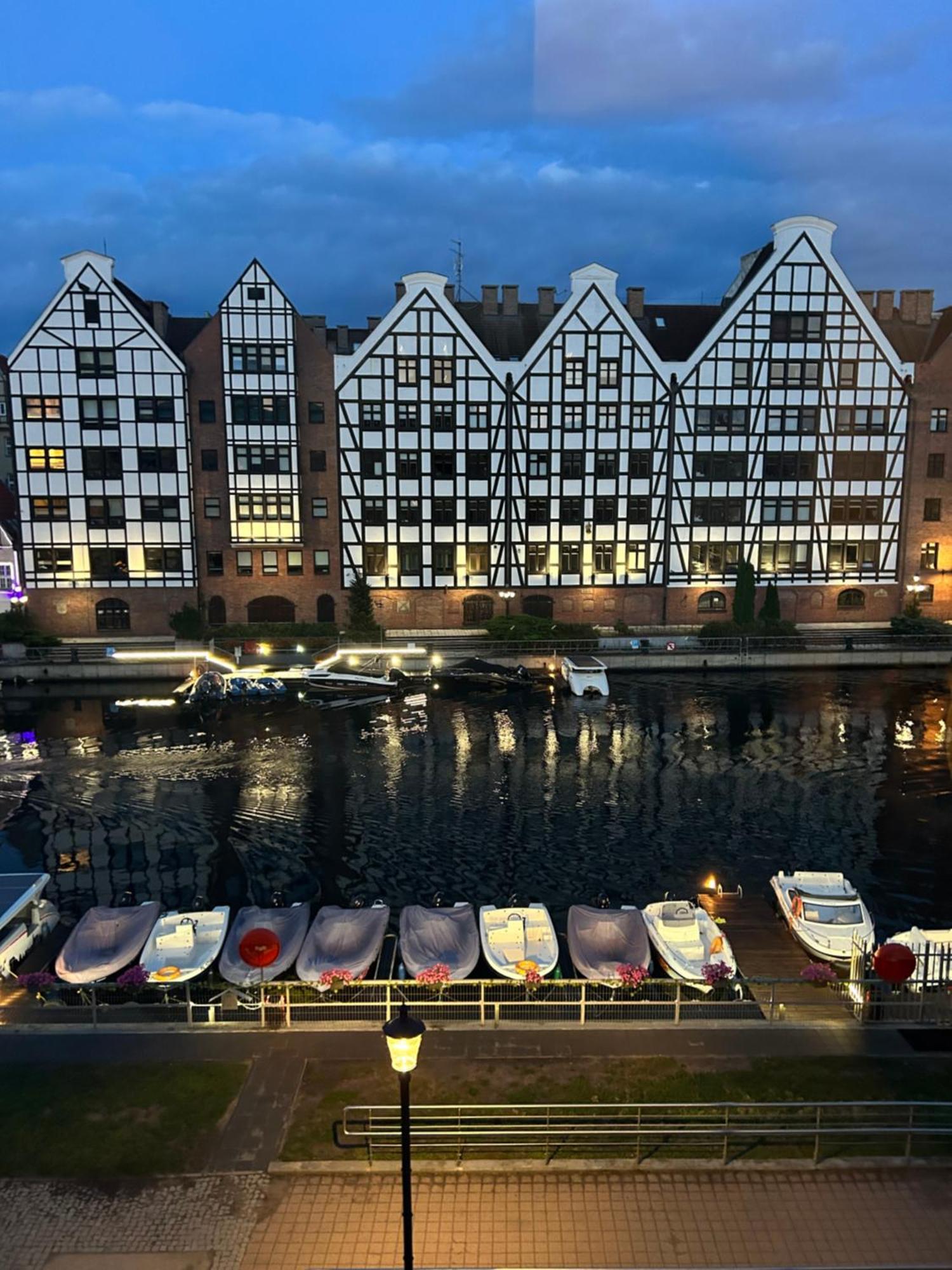 River View 格但斯克 外观 照片